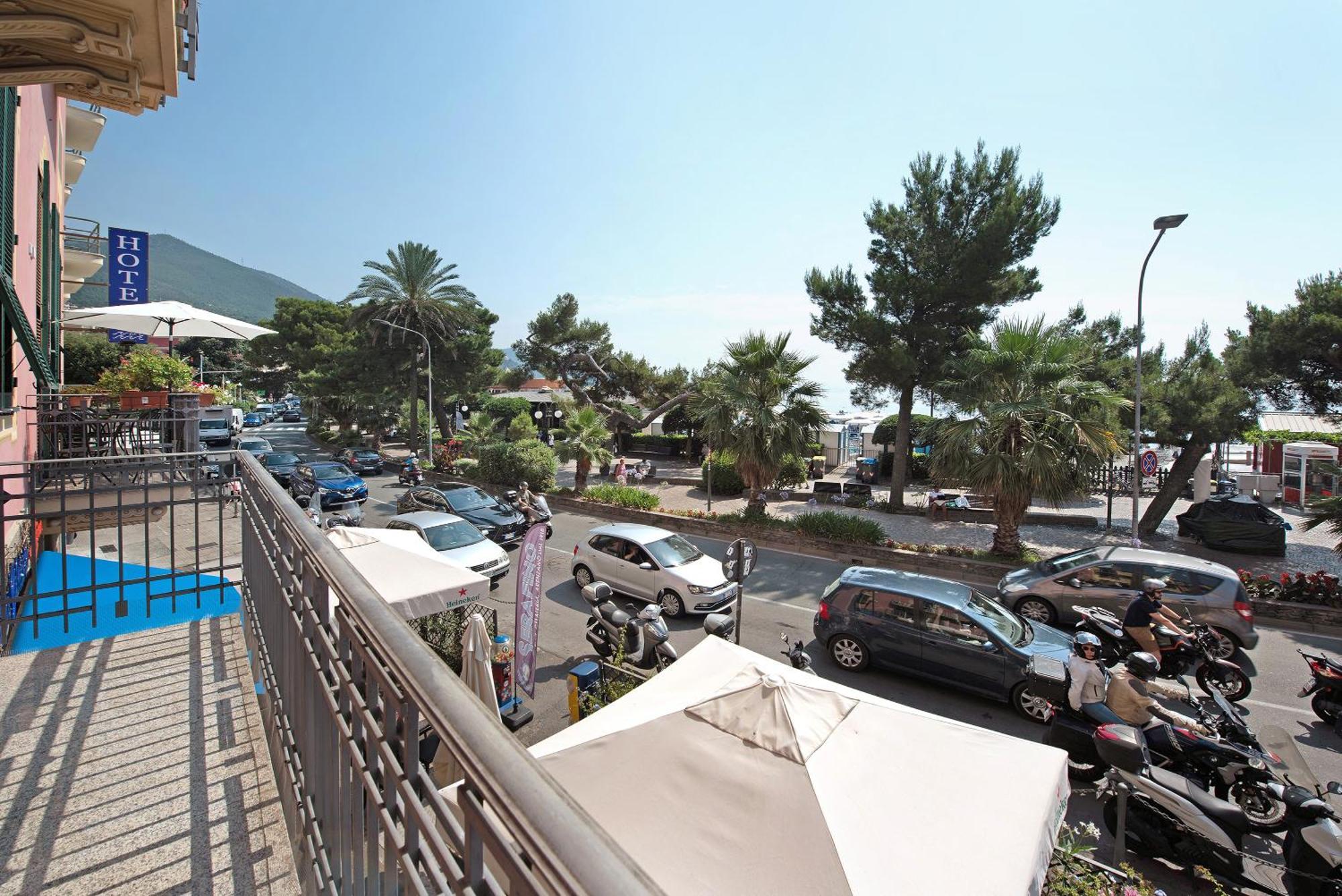 Apartamento La Finestra Sul Mare Arenzano Exterior foto